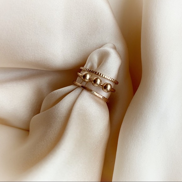 Geometric gold tone stacking rings - Picture 4 of 4